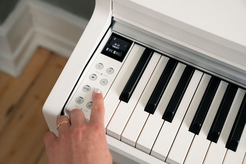 Kawai CN 201 W